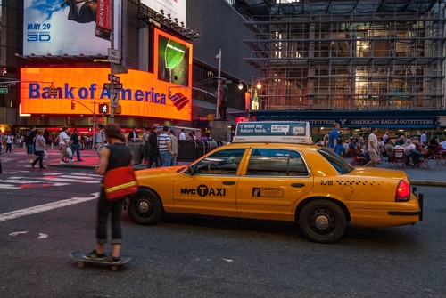 アメリカの街中とタクシー
